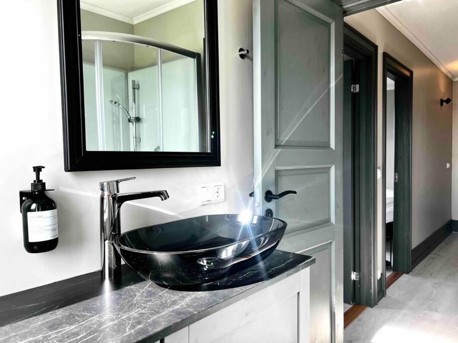 The Greyhouse "Small Apartment" Höfn Exteriör bild